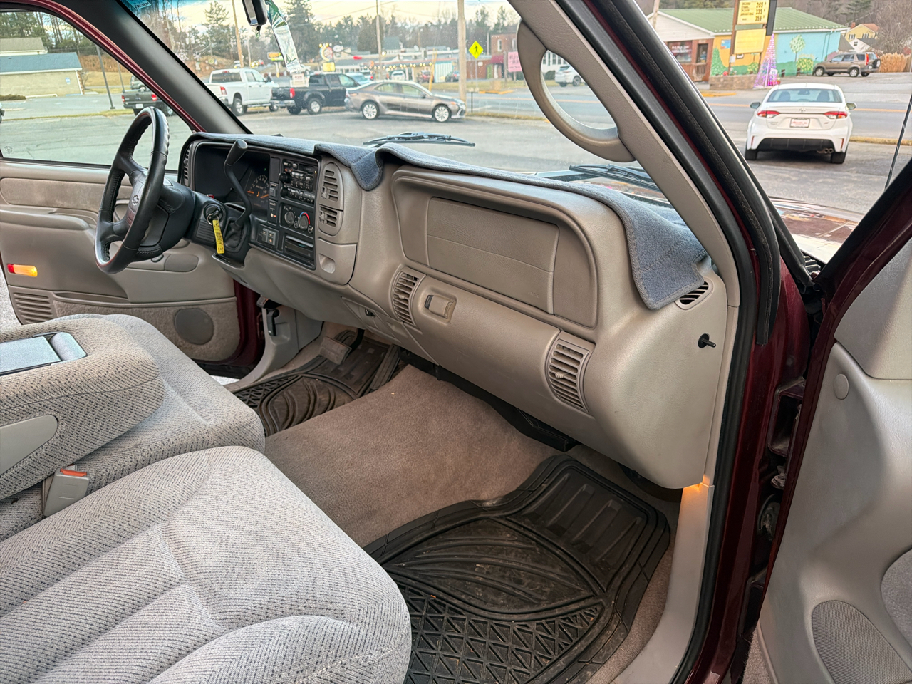 Chevrolet C/K 1500 Reg Cab 117.5" WB 4WD 1997