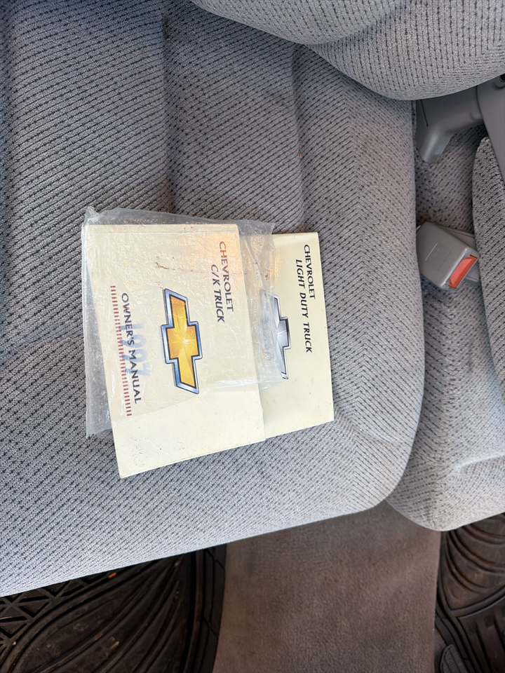 Chevrolet C/K 1500 Reg Cab 117.5" WB 4WD 1997