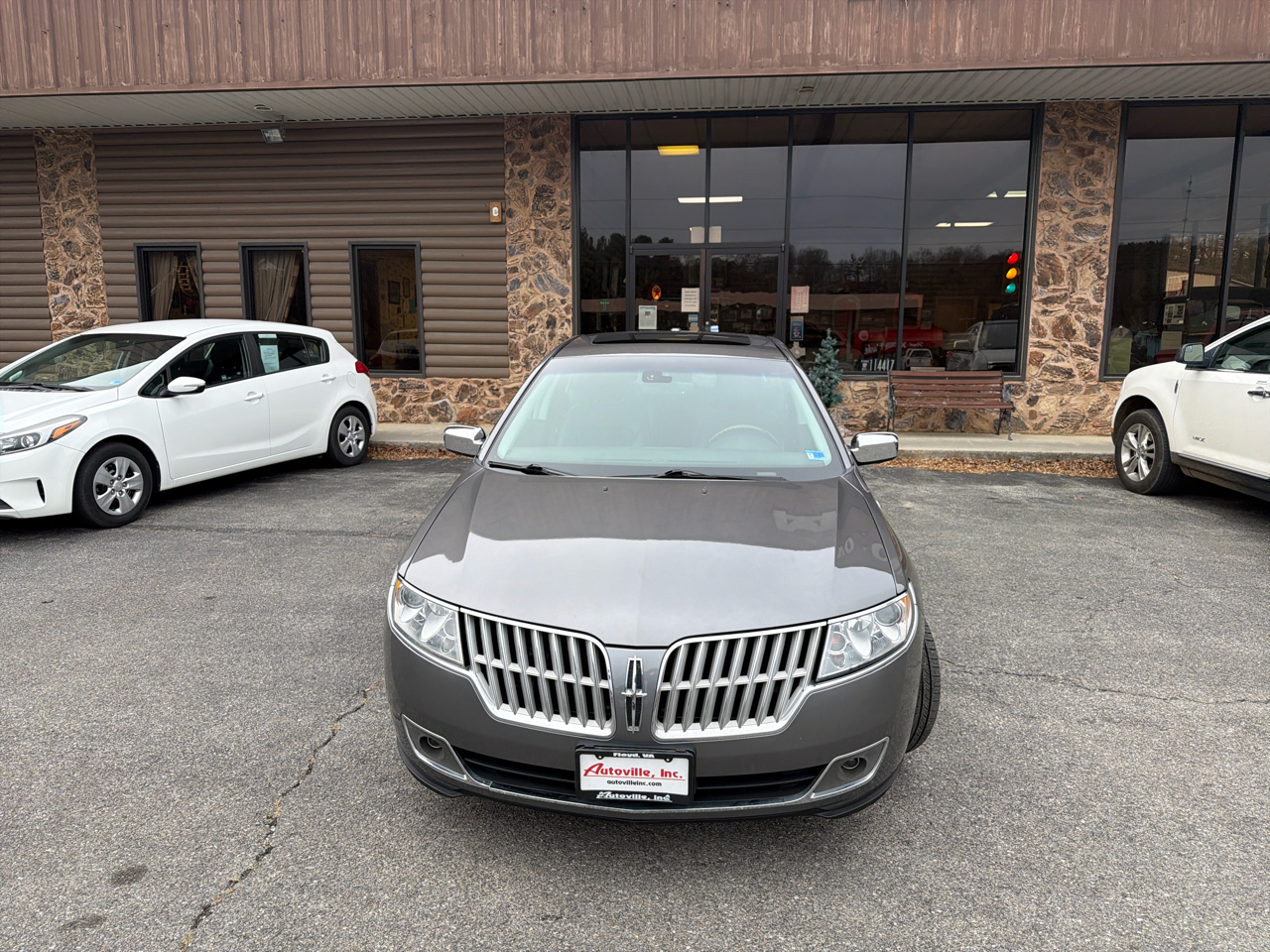 Lincoln MKZ 4dr Sdn FWD 2012