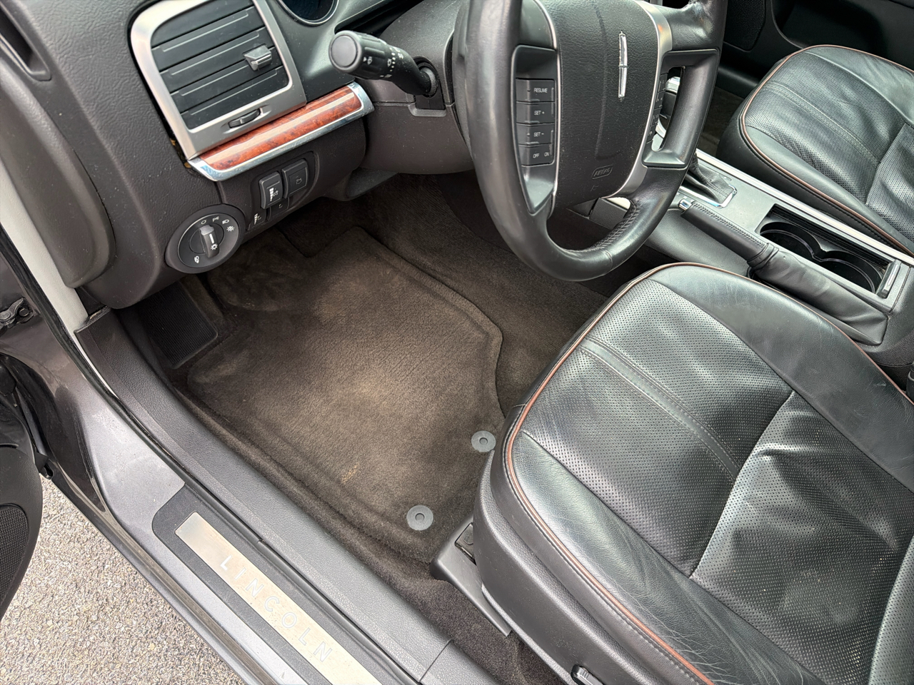 Lincoln MKZ 4dr Sdn FWD 2012