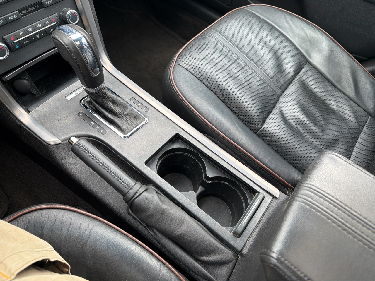 Lincoln MKZ 4dr Sdn FWD 2012