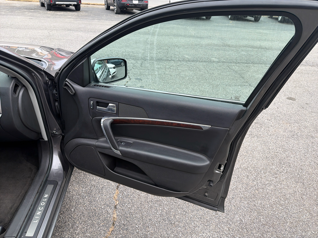 Lincoln MKZ 4dr Sdn FWD 2012