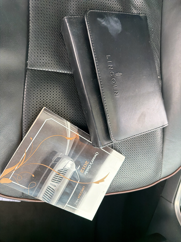 Lincoln MKZ 4dr Sdn FWD 2012