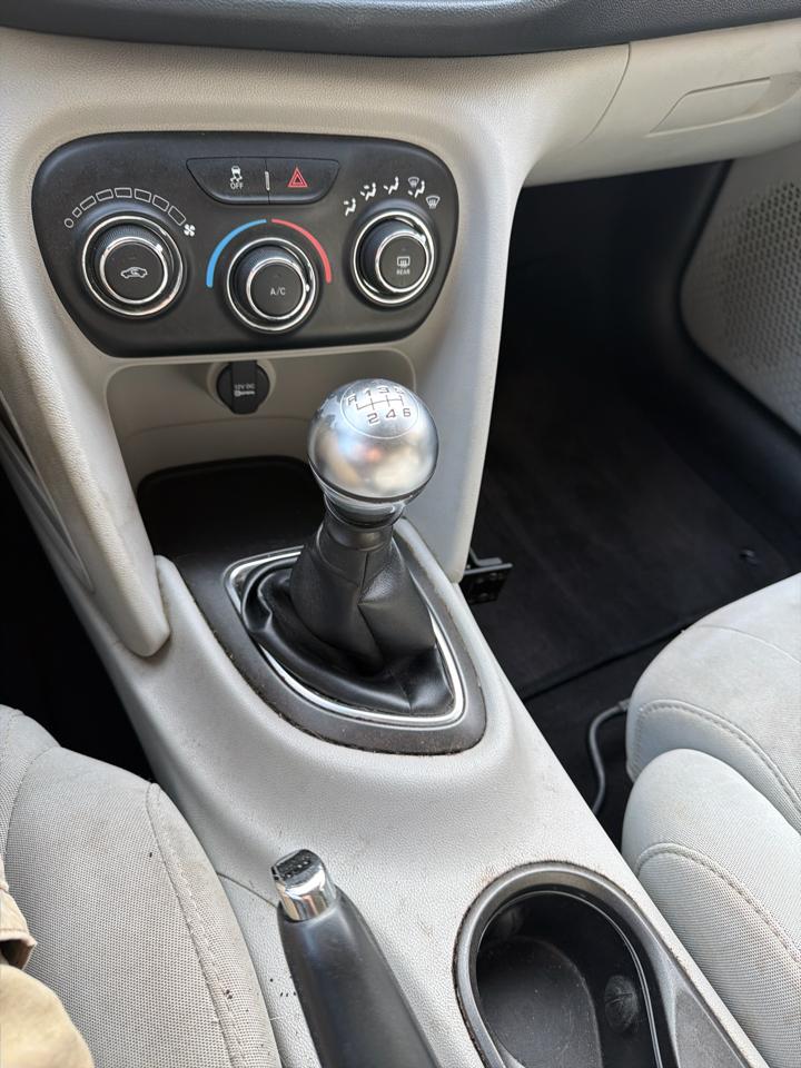 Dodge Dart 4dr Sdn SXT 2013