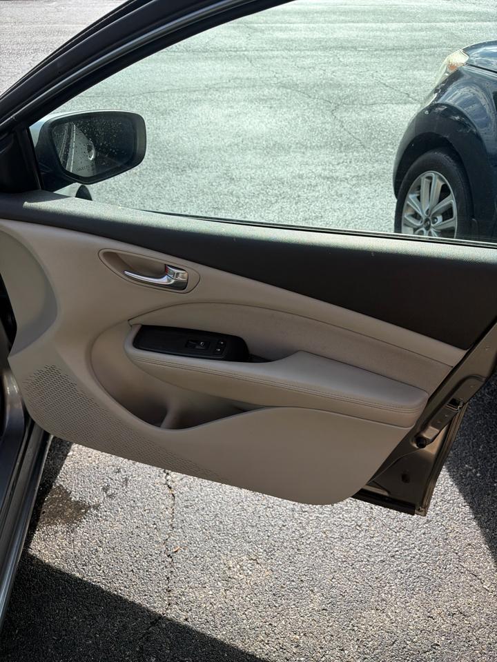 Dodge Dart 4dr Sdn SXT 2013