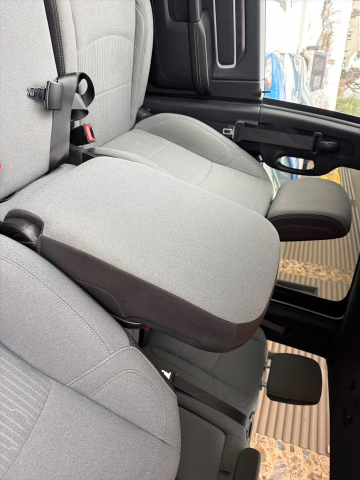 RAM 2500 Big Horn 4x4 Crew Cab 6'4" Box 2024