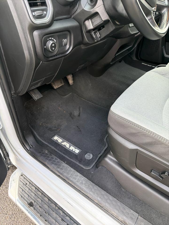 RAM 2500 Big Horn 4x4 Crew Cab 6'4" Box 2024