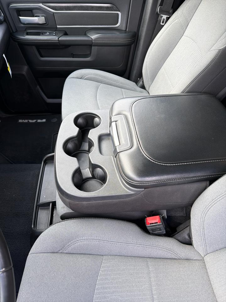 RAM 2500 Big Horn 4x4 Crew Cab 6'4" Box 2024