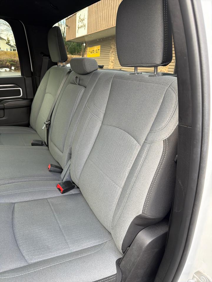 RAM 2500 Big Horn 4x4 Crew Cab 6'4" Box 2024