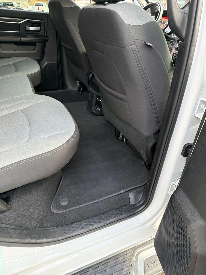 RAM 2500 Big Horn 4x4 Crew Cab 6'4" Box 2024