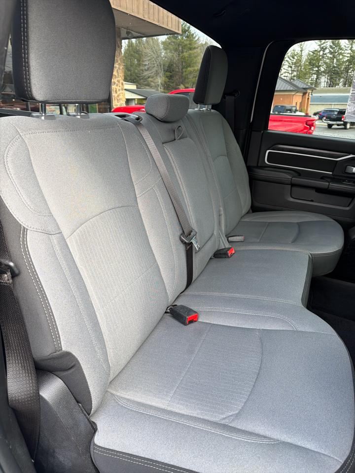 RAM 2500 Big Horn 4x4 Crew Cab 6'4" Box 2024