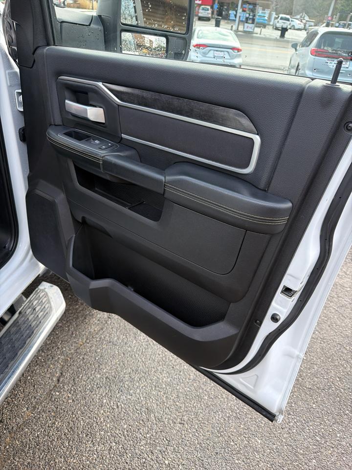 RAM 2500 Big Horn 4x4 Crew Cab 6'4" Box 2024