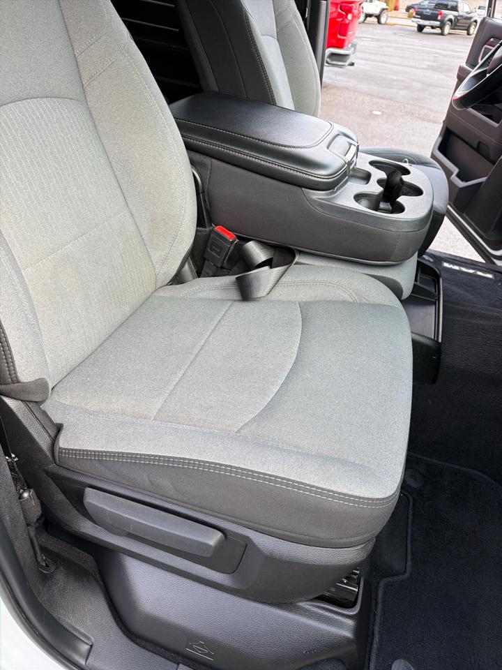 RAM 2500 Big Horn 4x4 Crew Cab 6'4" Box 2024