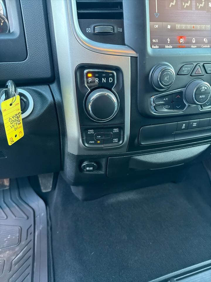 RAM 1500 Classic Big Horn 4x4 Crew Cab 5'7" Box 2019