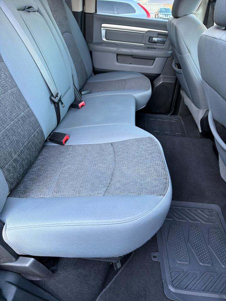 RAM 1500 Classic Big Horn 4x4 Crew Cab 5'7" Box 2019