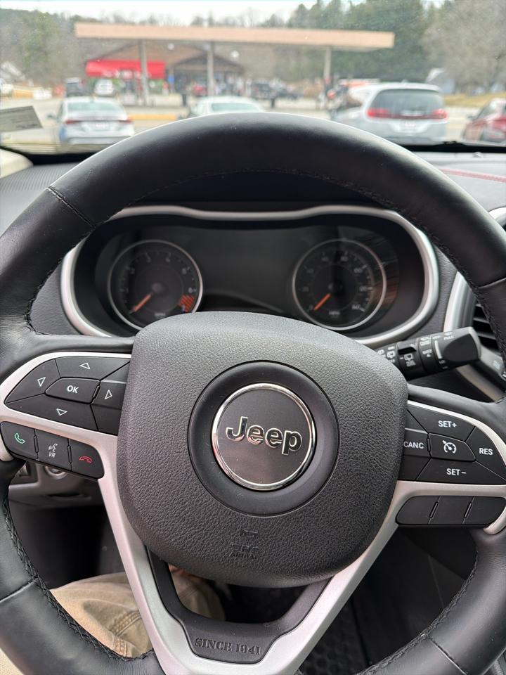 Jeep Cherokee 4WD 4dr Trailhawk 2015