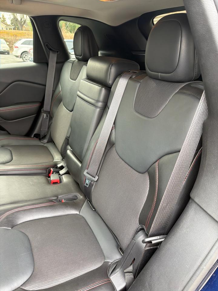 Jeep Cherokee 4WD 4dr Trailhawk 2015