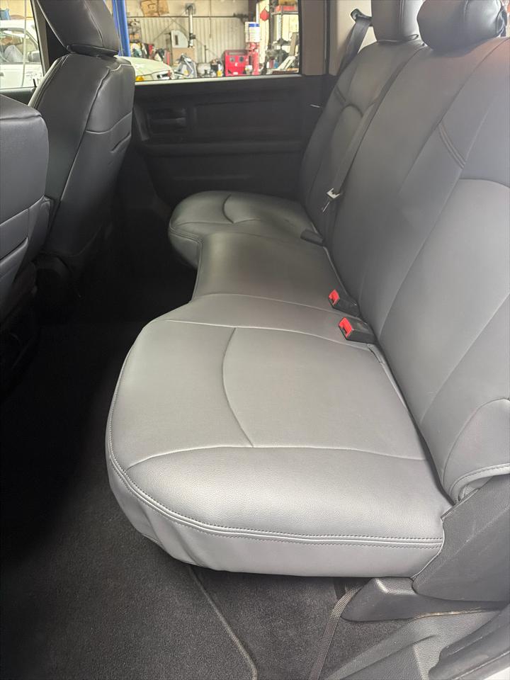 RAM 3500 4WD Crew Cab 169" Tradesman 2015