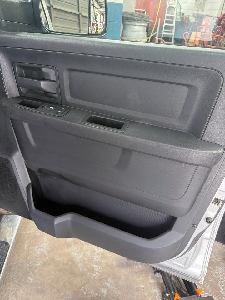 RAM 3500 4WD Crew Cab 169" Tradesman 2015