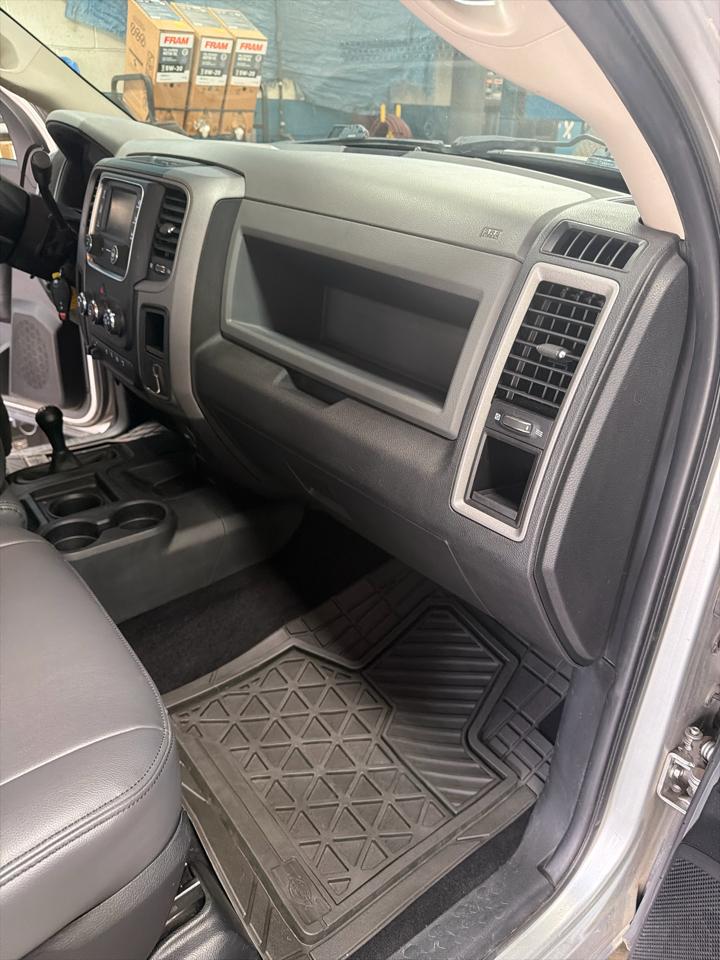 RAM 3500 4WD Crew Cab 169" Tradesman 2015