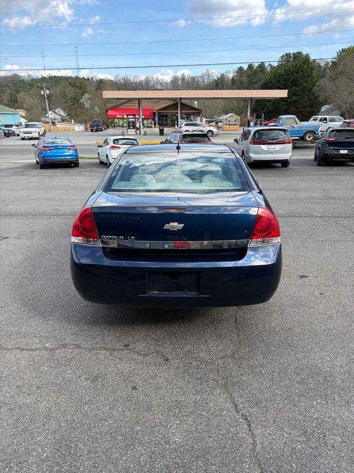 Chevrolet Impala 4dr Sdn LS 2009