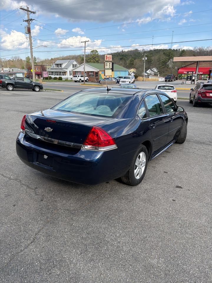 Chevrolet Impala 4dr Sdn LS 2009