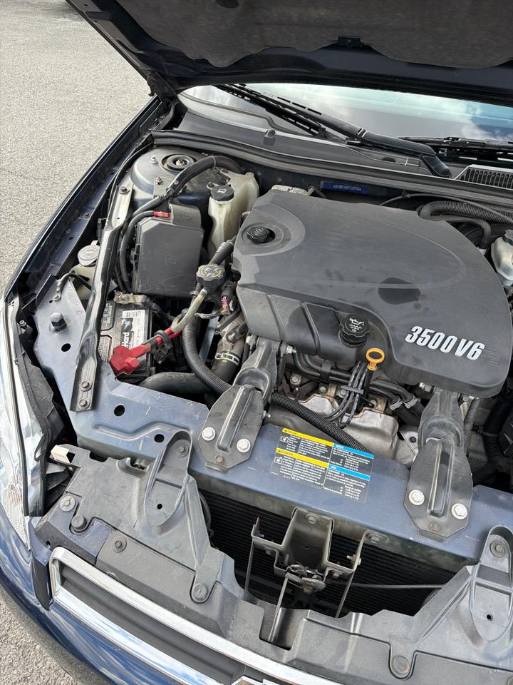 Chevrolet Impala 4dr Sdn LS 2009