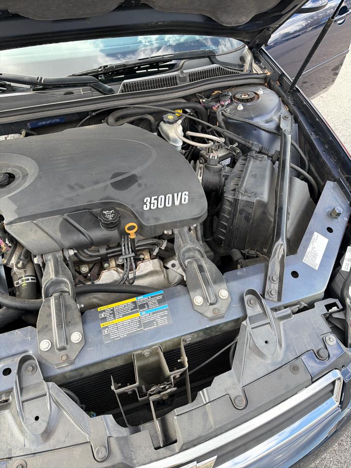 Chevrolet Impala 4dr Sdn LS 2009