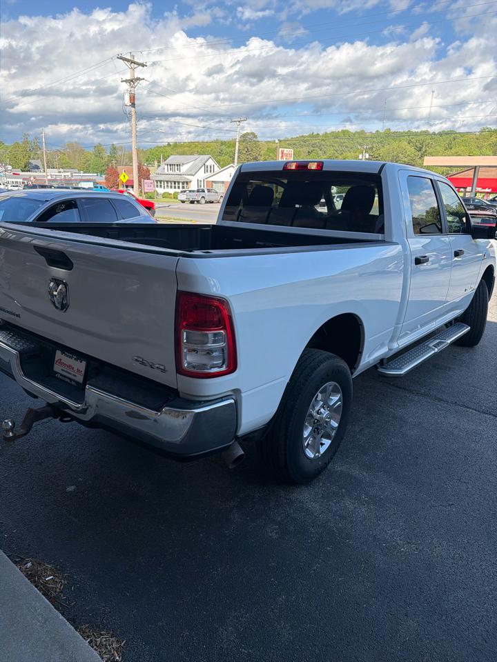 RAM 2500 Big Horn 4x4 Crew Cab 6'4" Box 2024