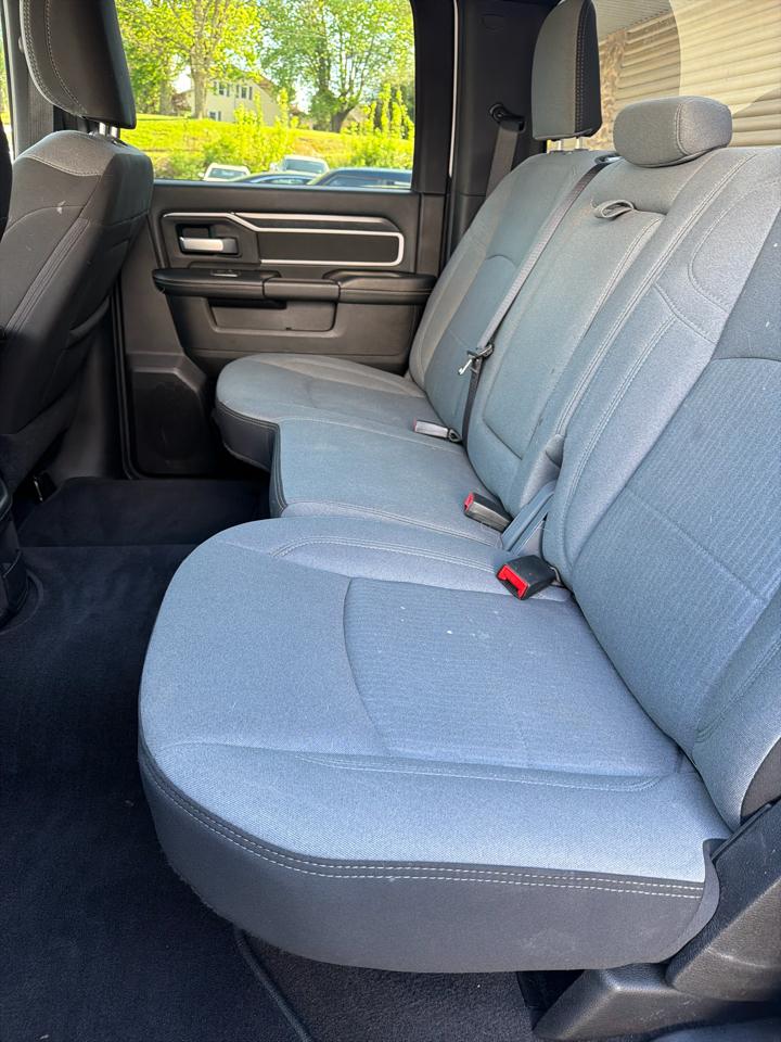 RAM 2500 Big Horn 4x4 Crew Cab 6'4" Box 2024