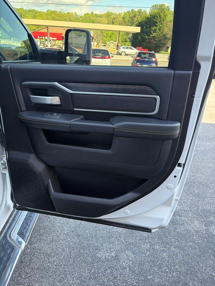 RAM 2500 Big Horn 4x4 Crew Cab 6'4" Box 2024