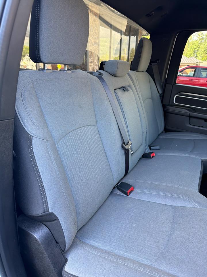 RAM 2500 Big Horn 4x4 Crew Cab 6'4" Box 2024