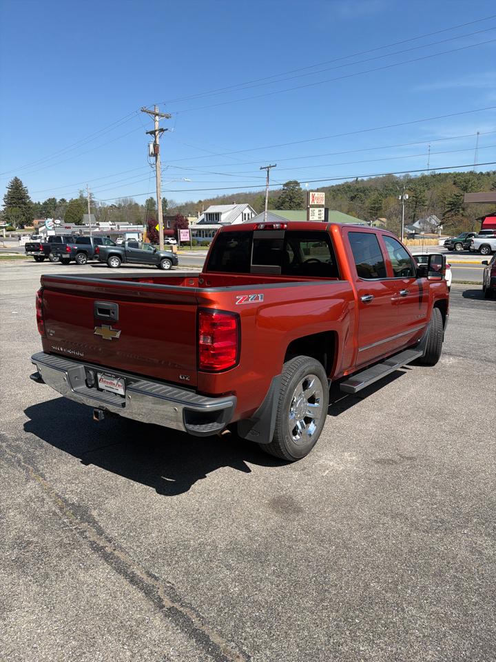 Chevrolet Silverado 1500 4WD Crew Cab 143.5" LTZ w/1LZ 2015