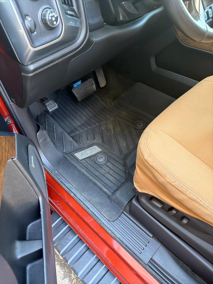 Chevrolet Silverado 1500 4WD Crew Cab 143.5" LTZ w/1LZ 2015