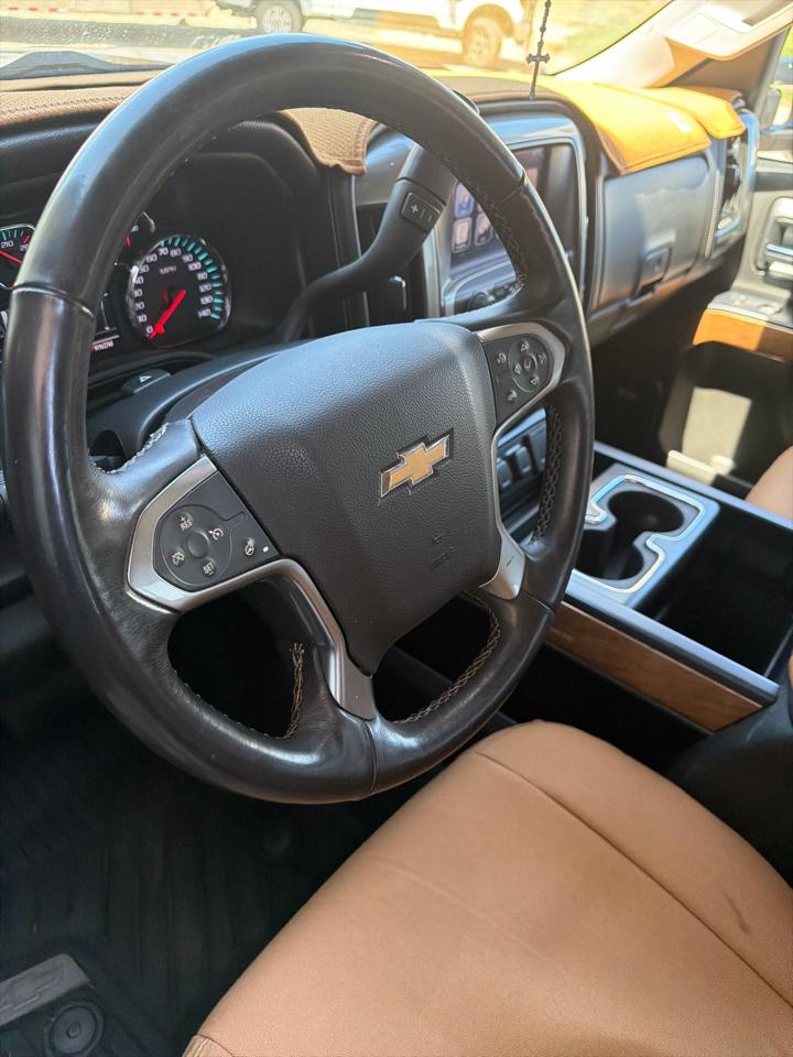 Chevrolet Silverado 1500 4WD Crew Cab 143.5" LTZ w/1LZ 2015