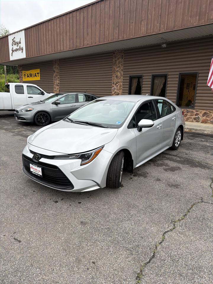 Toyota Corolla LE CVT (Natl) 2025