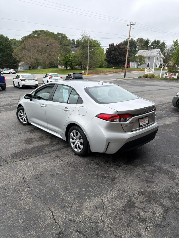 Toyota Corolla LE CVT (Natl) 2025