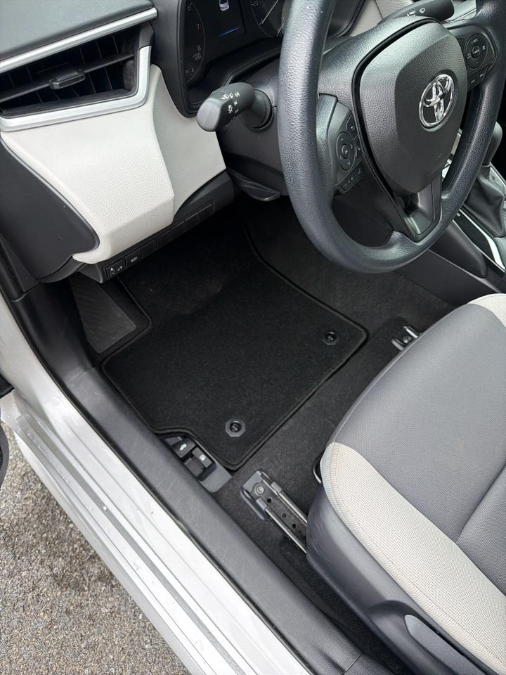 Toyota Corolla LE CVT (Natl) 2025