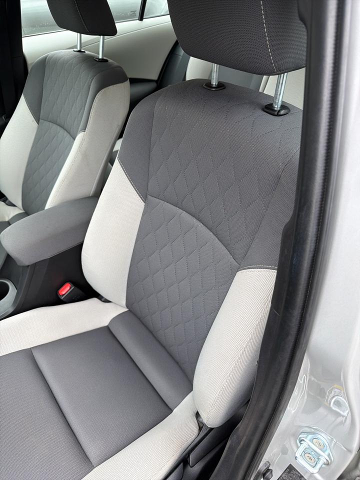 Toyota Corolla LE CVT (Natl) 2025
