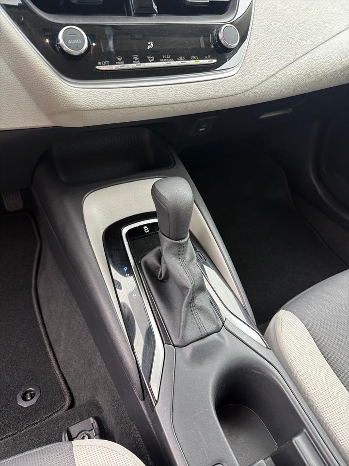 Toyota Corolla LE CVT (Natl) 2025