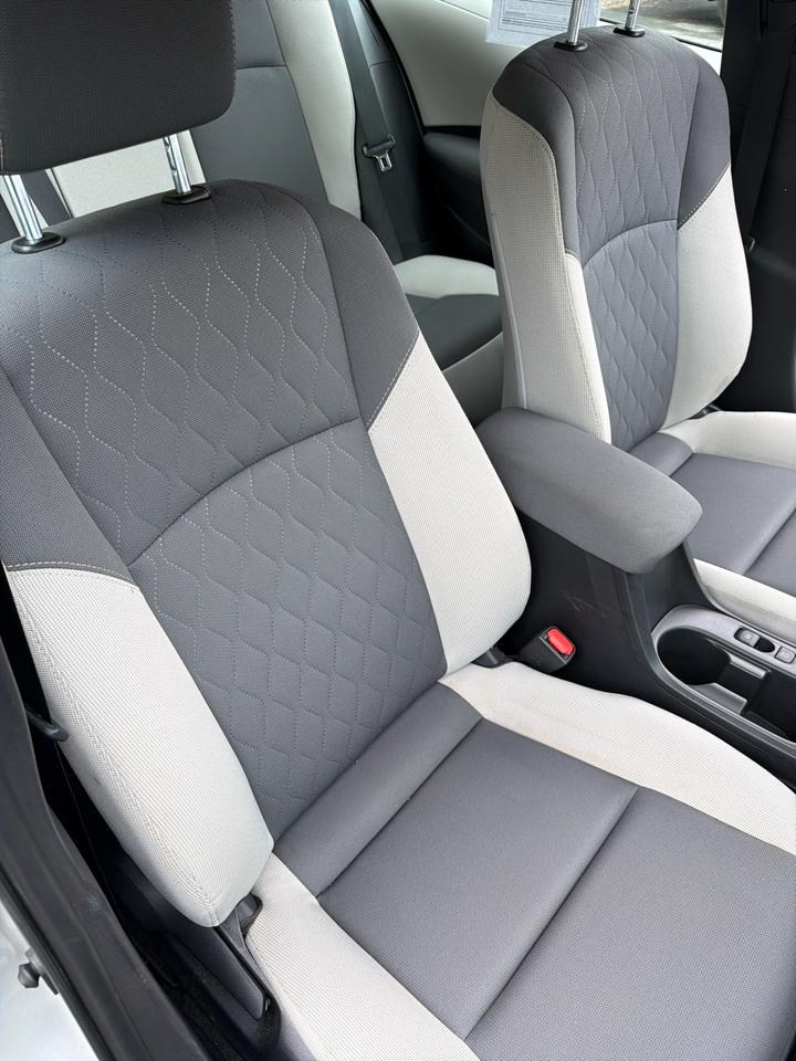 Toyota Corolla LE CVT (Natl) 2025