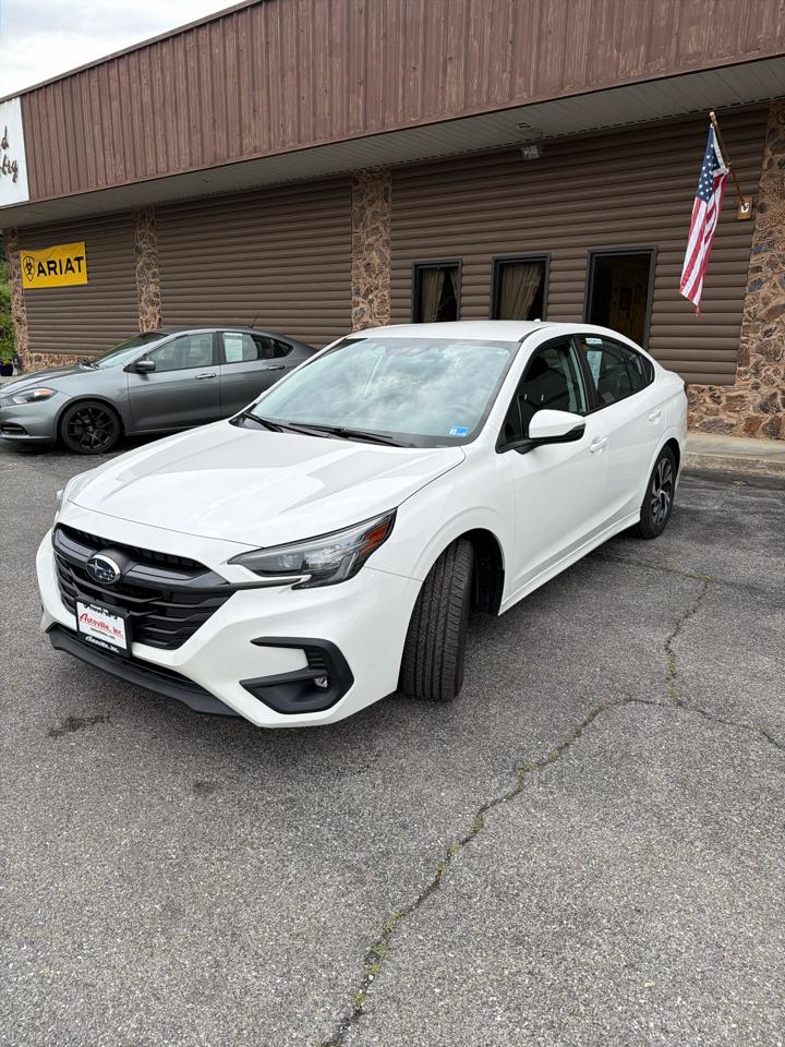Subaru Legacy Premium AWD 2024
