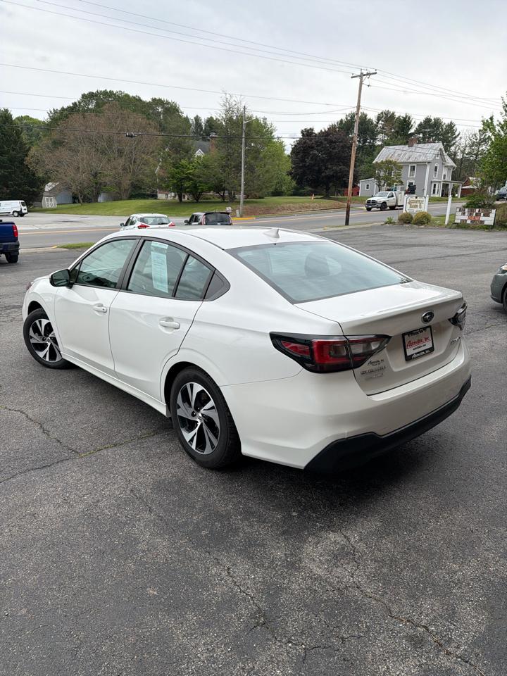 Subaru Legacy Premium AWD 2024