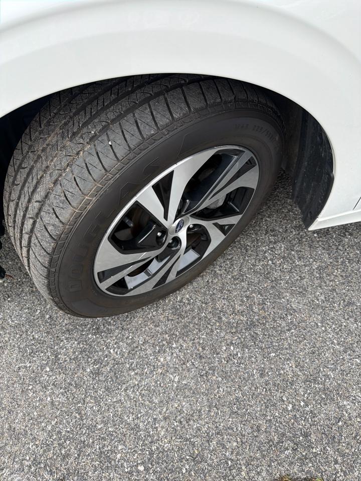 Subaru Legacy Premium AWD 2024