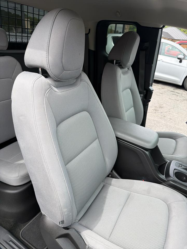 Chevrolet Colorado 4WD Ext Cab 128.3" WT 2017