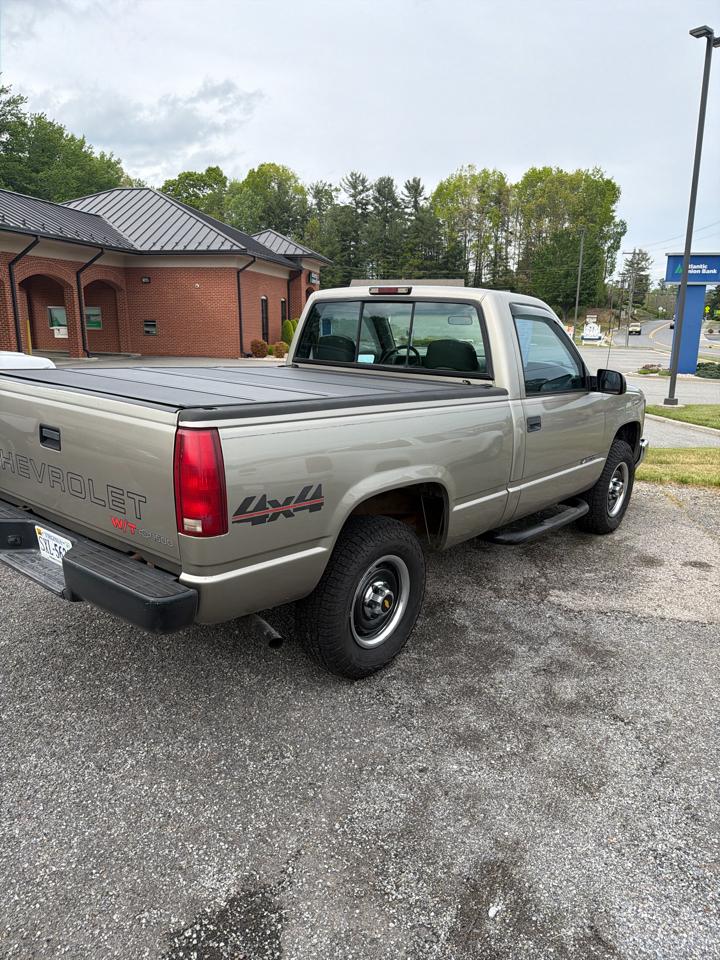 Chevrolet C/K 1500 Work Reg Cab 117.5" WB 4WD 1998