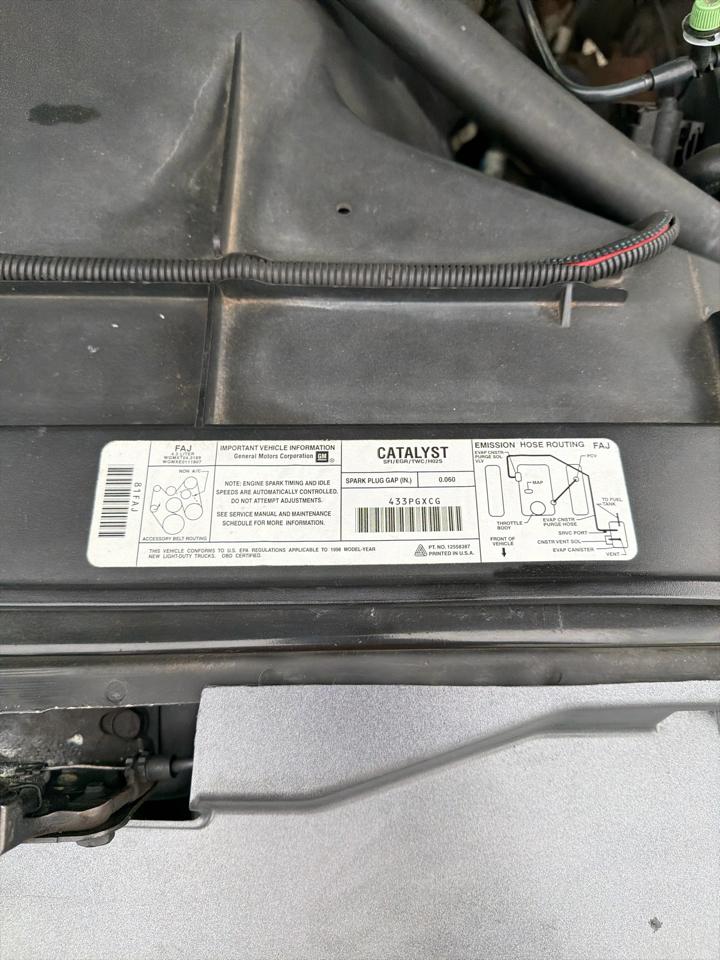 Chevrolet C/K 1500 Work Reg Cab 117.5" WB 4WD 1998