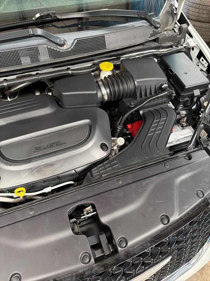 Chrysler Pacifica Touring L FWD 2023