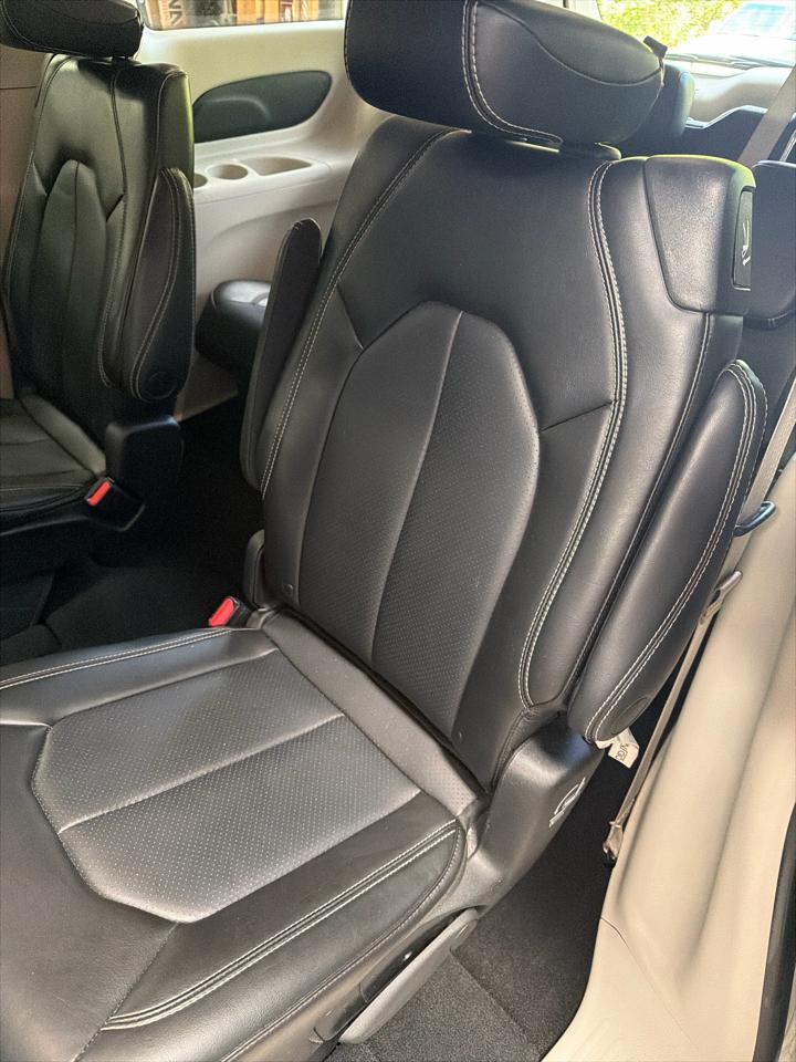 Chrysler Pacifica Touring L FWD 2023