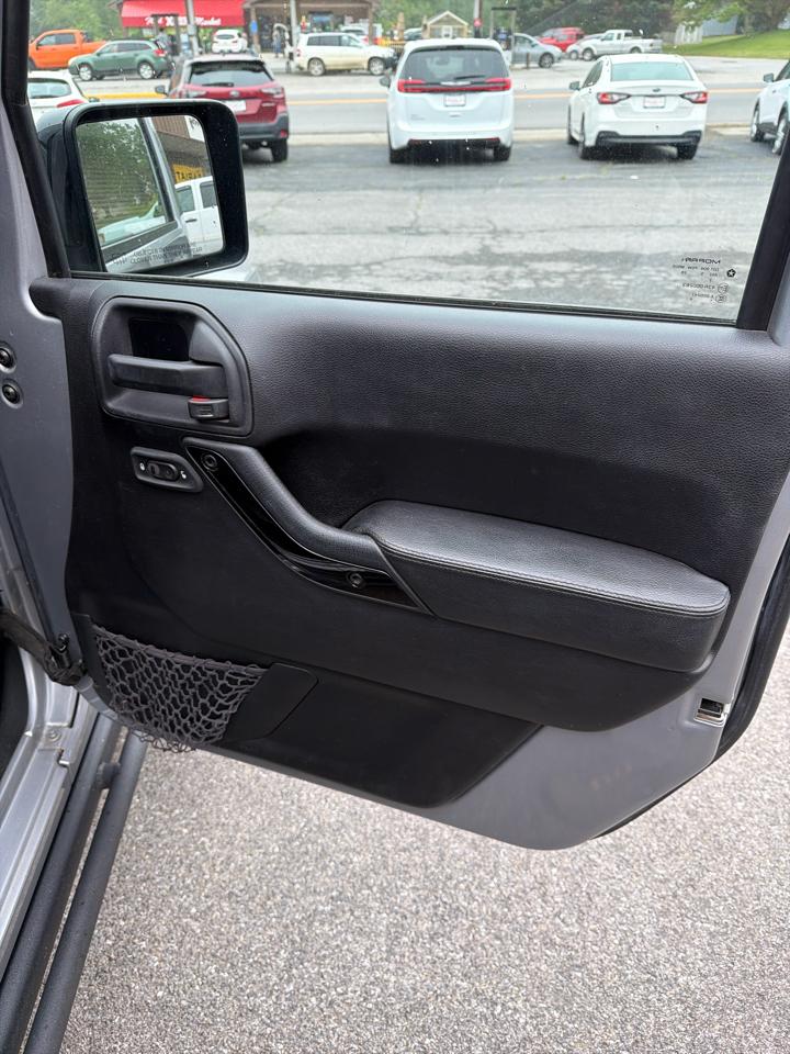 Jeep Wrangler Unlimited 4WD 4dr Altitude 2015
